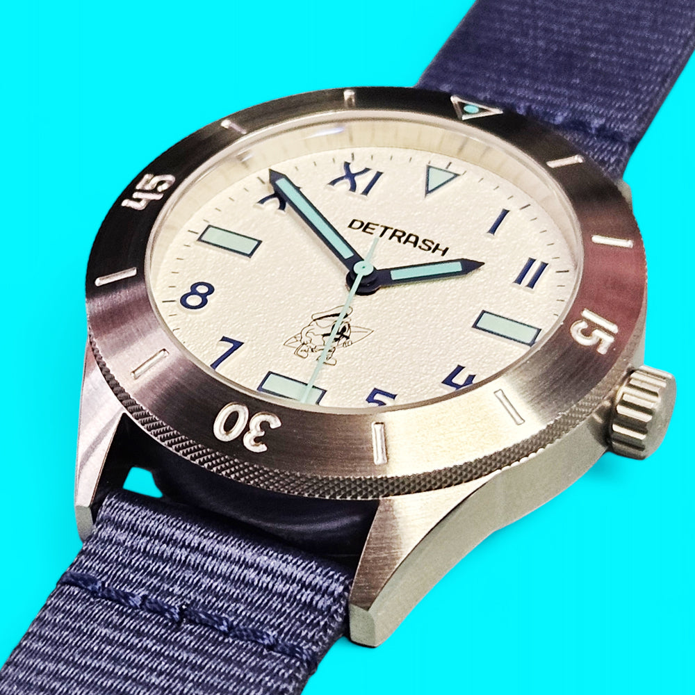 DETRASH WATCHES: Cali White / California Dial Dive Watch – Detrash